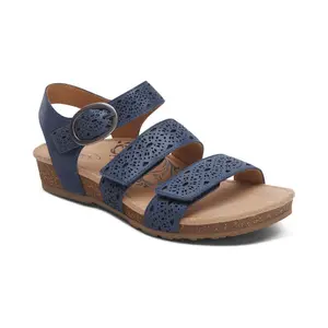 Aetrex Women's Lilly Cutout Navy