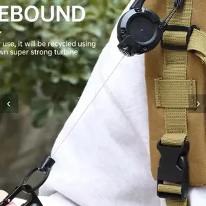 Adjustable Folding Keychain Badge Roller Clip with Hook, Men's Outdoor Backpack Accessory Gear, Durable and Practical Design