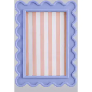 4x6 inch light purple wavy scalloped picture frame. Cute wooden frame with real glass. Perfect for desktop display home decor and gifts for family friends wedding graduation.