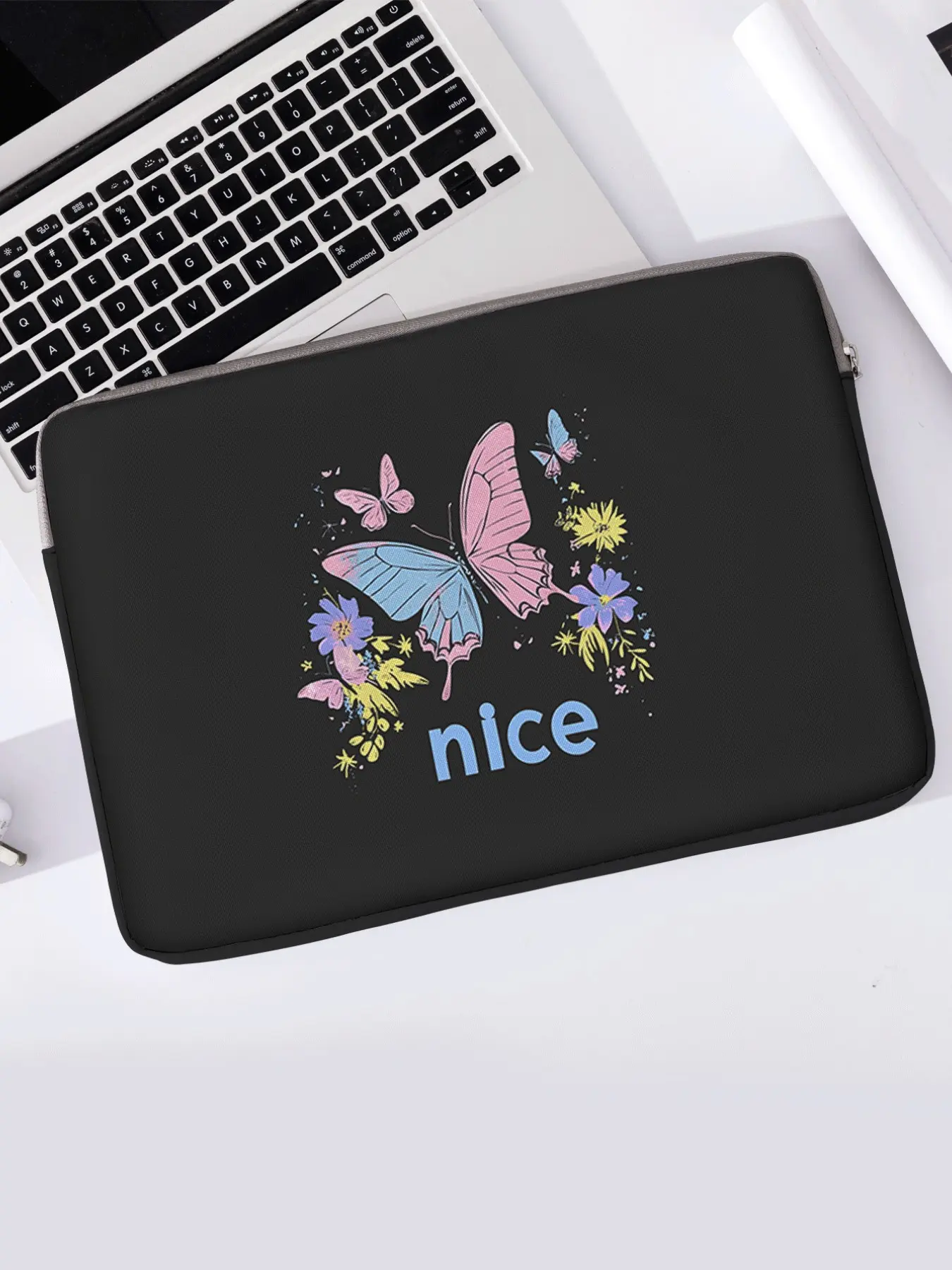 Butterfly Pattern Printed Laptop Bag, Soft Notebook Sleeve, Fits Laptops, Tablets, Zipper Storage Pouch, Casual Style, All Seasons