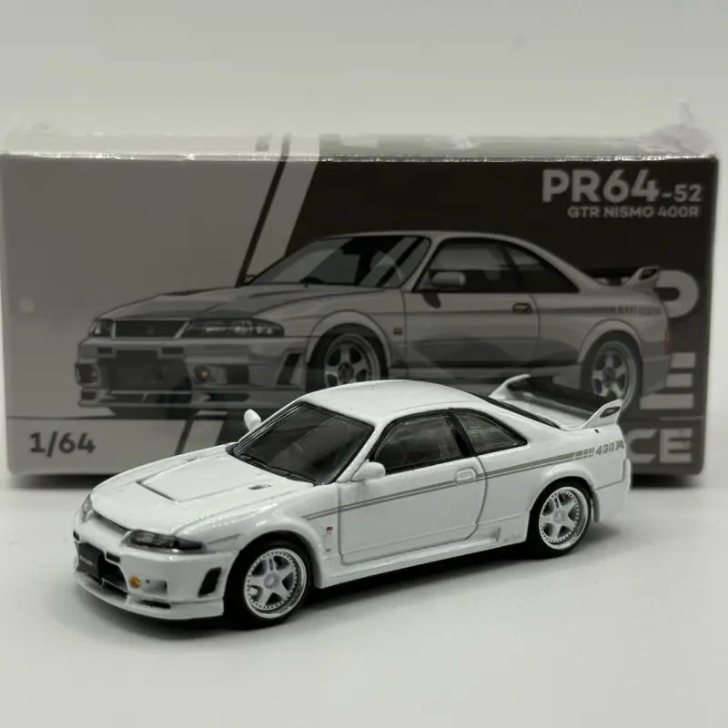 Pop Race 1:64 Nissan Skyline GTR Nismo 400R