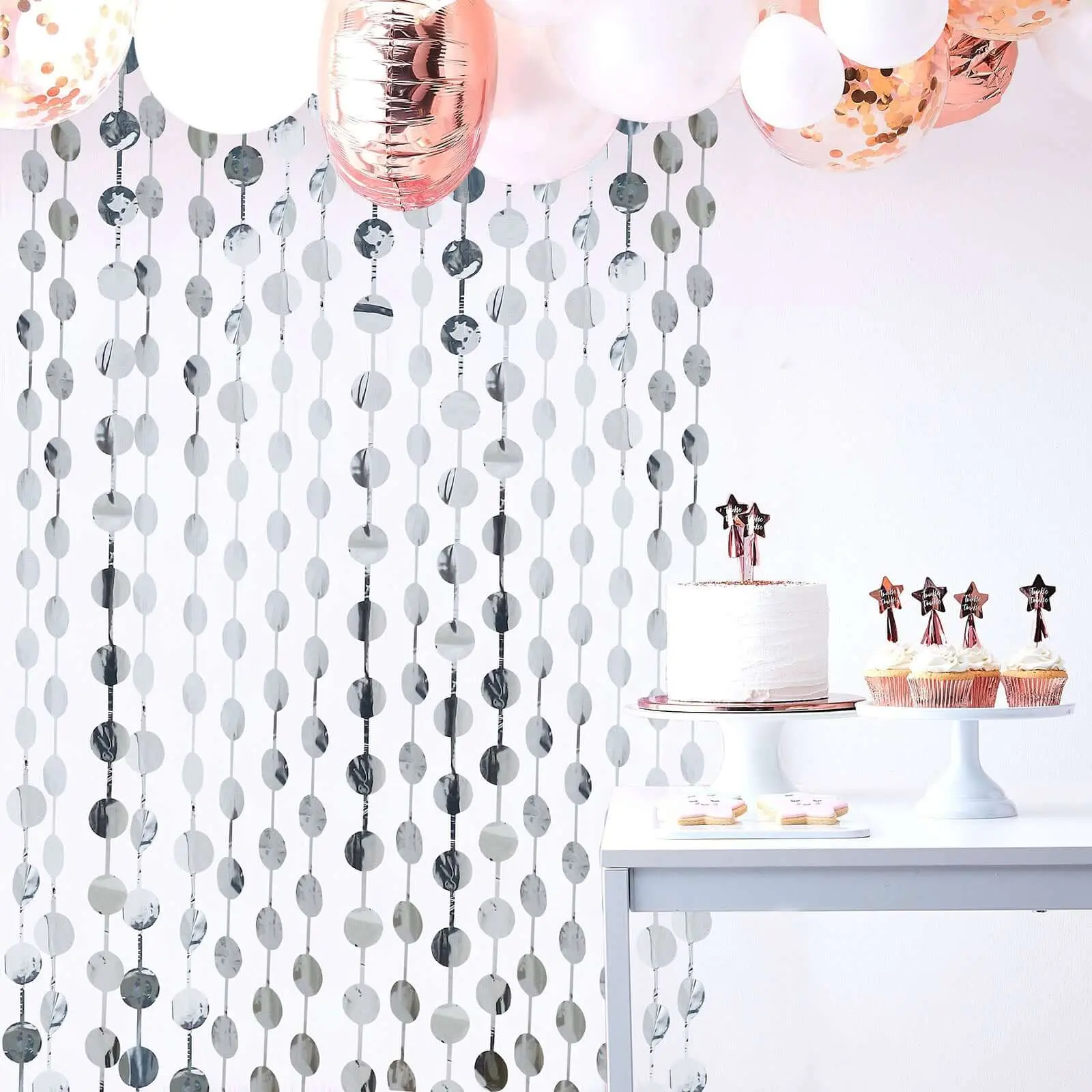 Silver Round Chain Foil Fringe Curtain Party Backdrop, Metallic Silver Tinsel Streamer Party Decor - Door Window Foil Curtain - 3ftx6.5ft