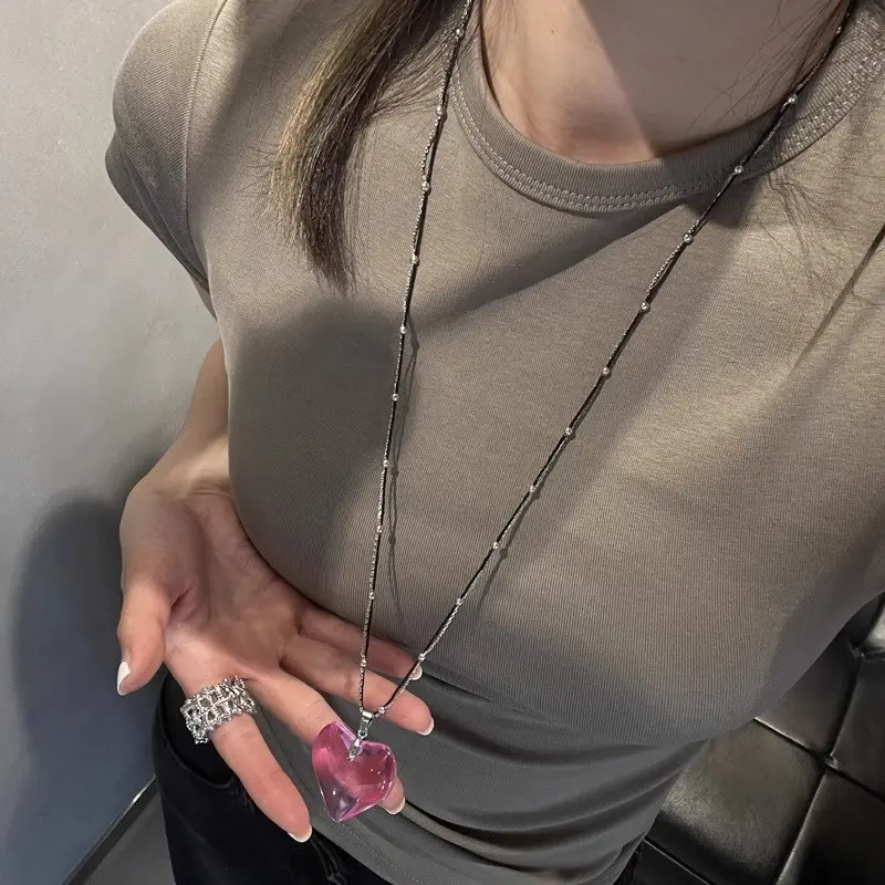 Unique and flamboyant design, large heart-shaped extra-long sweater chain suitable for street style handmade  hip hop style  boho tarnish proof jewelry autumn rapper