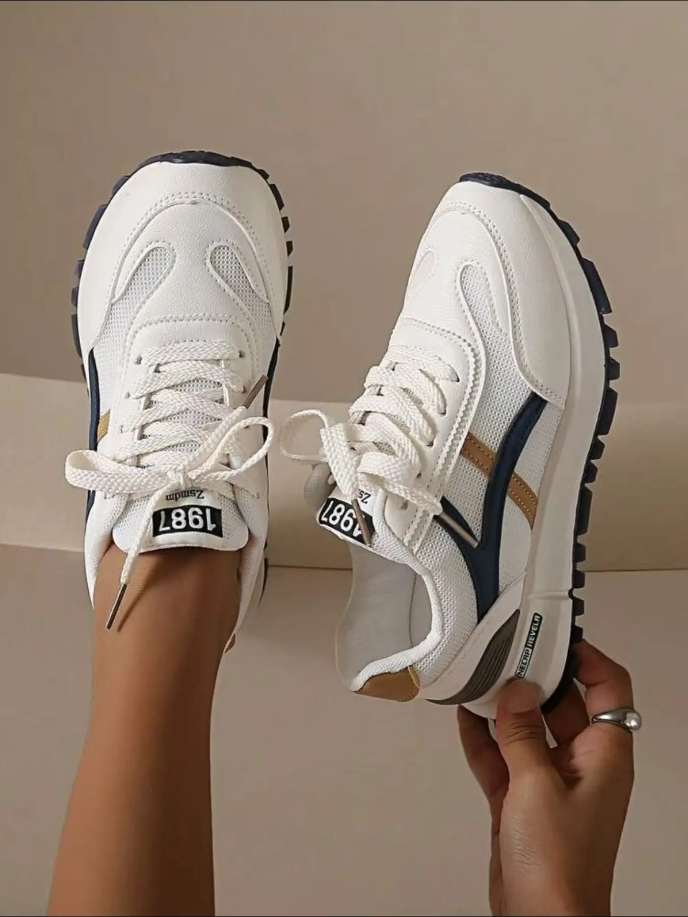 Women's Casual Sport Shoes, Running Sports Shoes, Modern Multi-Functional, Versatile Running, Anti-Slip Durable, Round Toe Laces, Ideal for Running, Walking, Hiking, Sporty Running Fashion