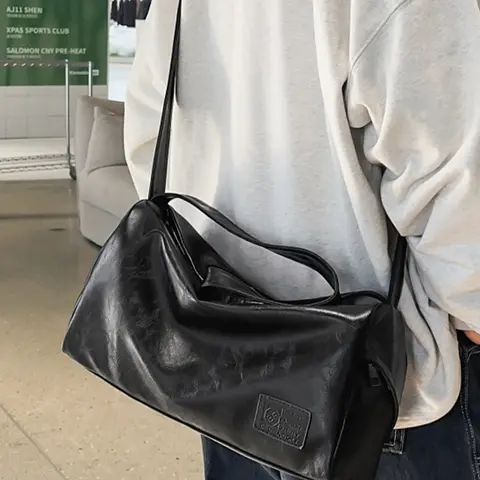1pc Men's Minimalist Shoulder Bag, Casual Solid Color Crossbody Bag, Everyday Shoulder Bag, Zipper Closure, Fashionable and Versatile Bag, Fashionable Bags, Suitable for Gatherings, Shopping & Short Trips