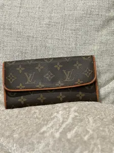 Pre-owned Canvas Shoulder Bags Louis Vuitton Pochette Twin PM Monogram Shoulder Bag