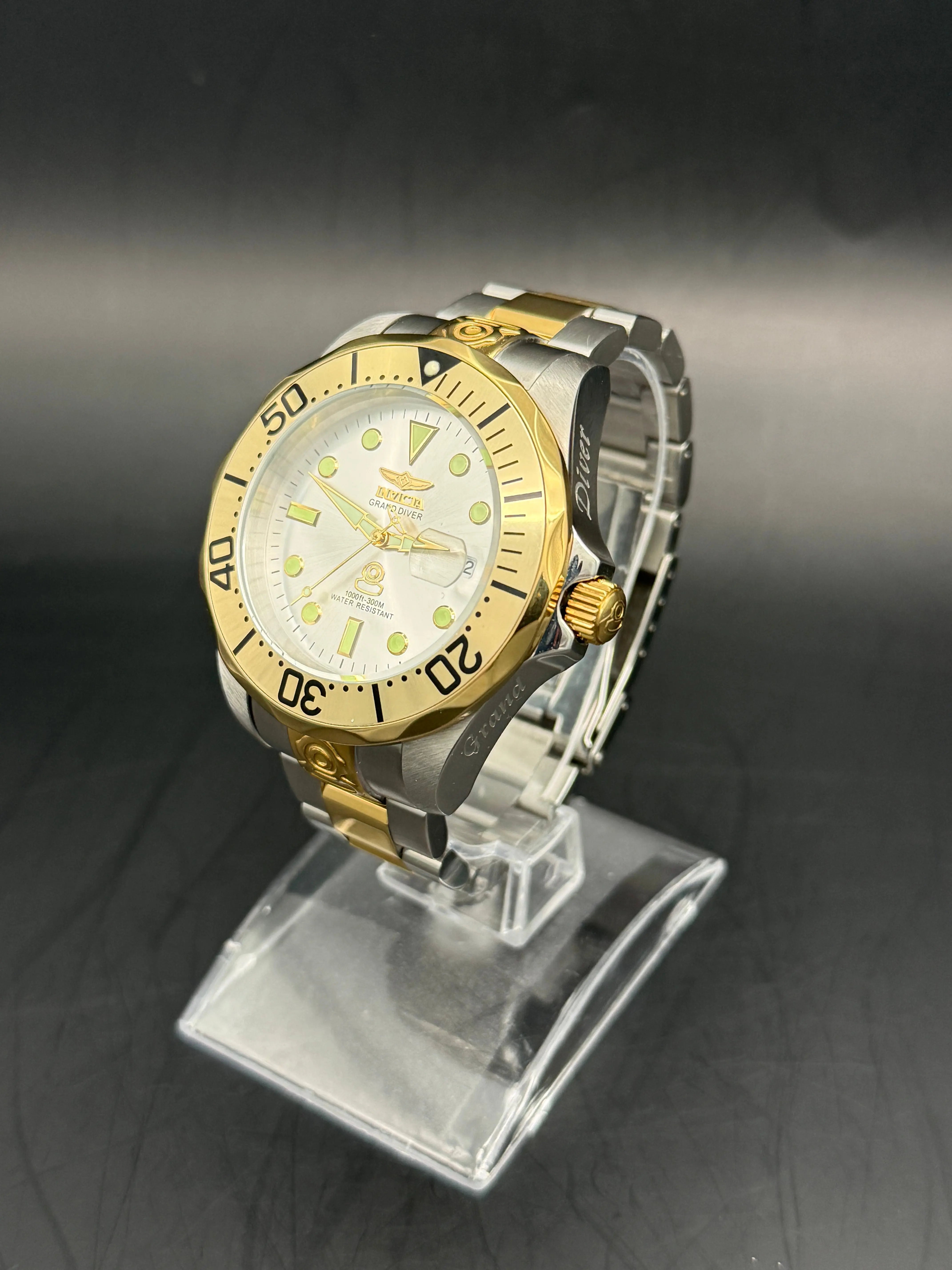Invicta Grand Diver 3050 Automatic Men’s Watch | Two-Tone | 47mm | 300M | NH35A
