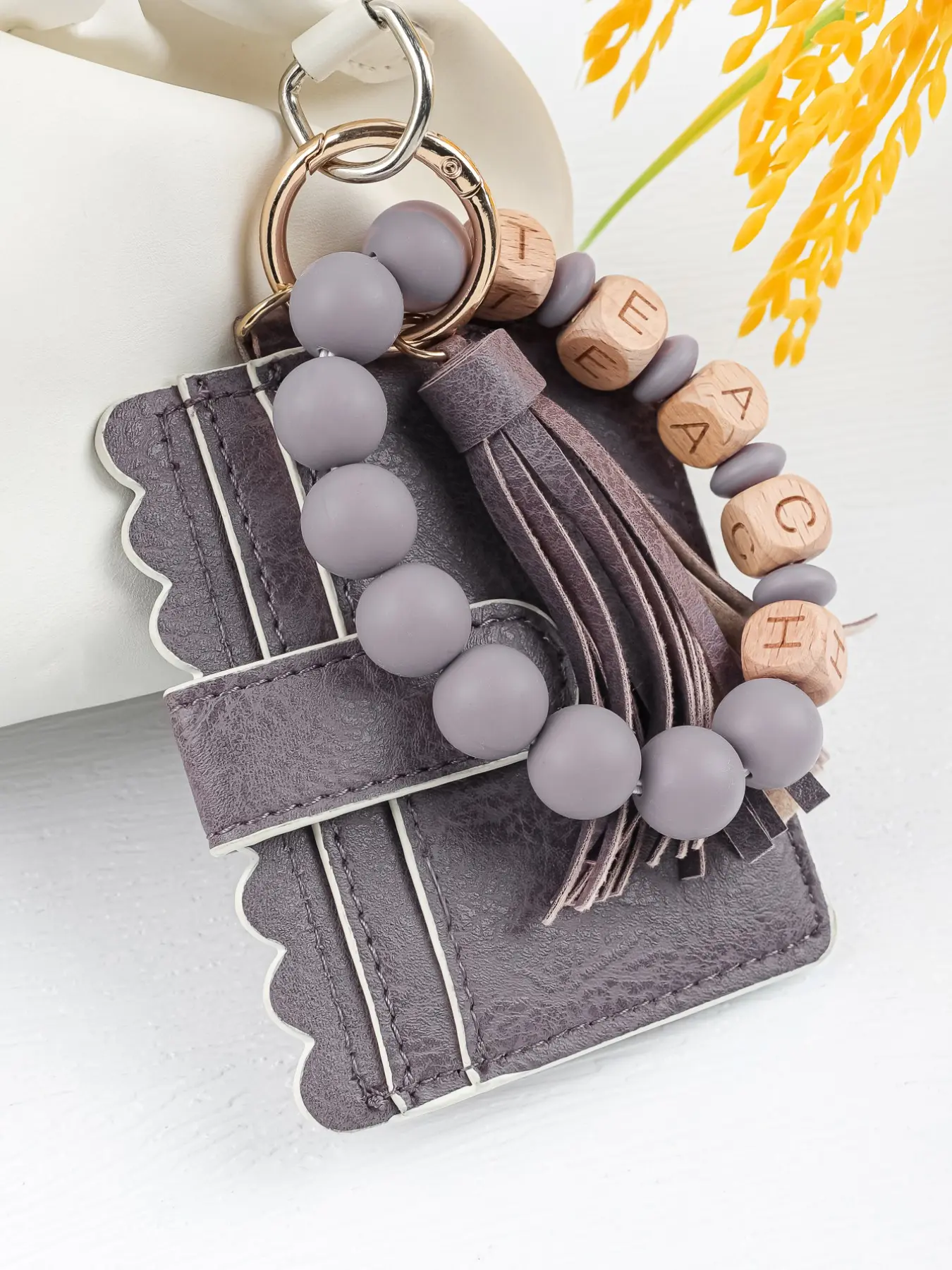 Teacher Card Holder Wristlet, Silicone Beaded Keychain with Teach Wooden Beads, PU Leather Scalloped Edge, Perfect Teacher Gift, Stylish Keychain, Stylish Keyring