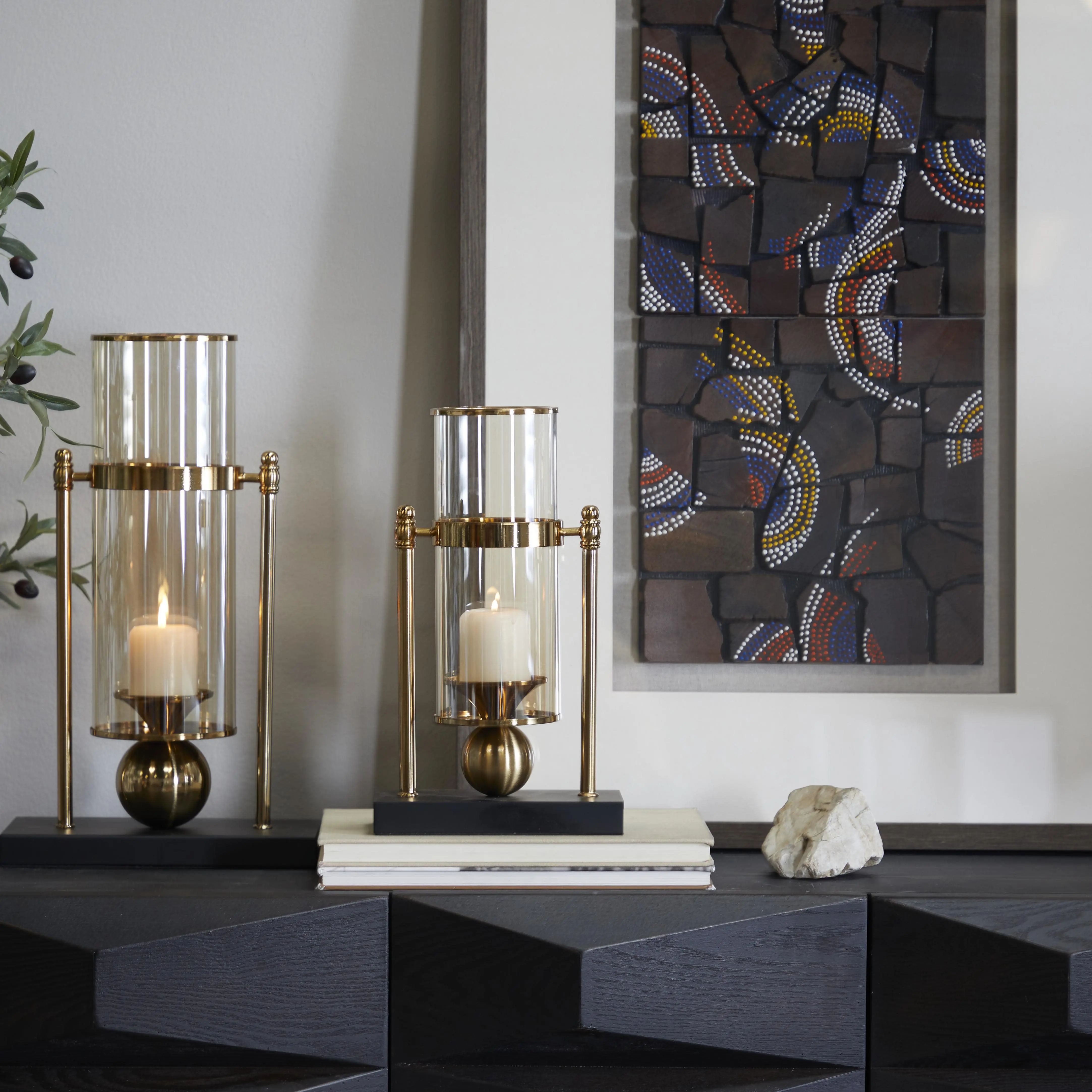 CosmoLiving by Cosmopolitan Metal  Iridescent Pillar Room Hurricane Lamp with Ball Accent and Base, 8" x 4" x 13"