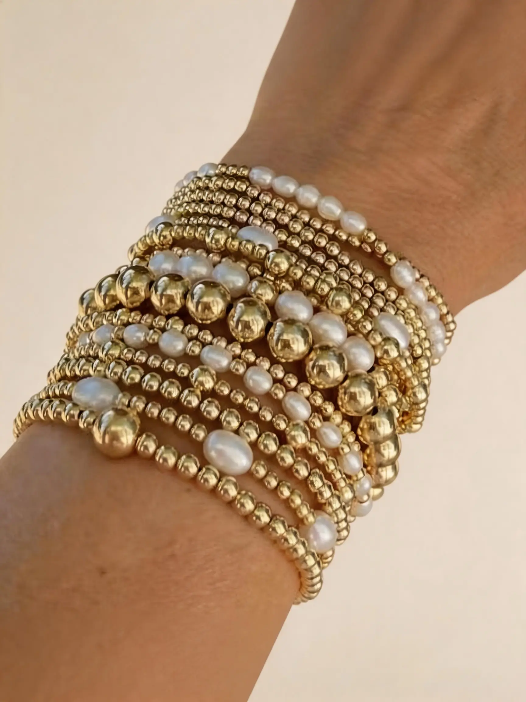 15pcs Set of Stacked Bracelets for Women and Girls, Mixed Bead Shaped Pearl Bracelet, Gold Plated Elastic Bead Ball Set, Daily Gift Jewelry, Pearl Beaded Bangles