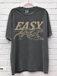 Comfort Colors Easy Tiger T-shirt - Casual Crew Neck, Long Sleeve, Graphic Design, Available in Multiple Colors, Suitable for Men & Women - Top R83