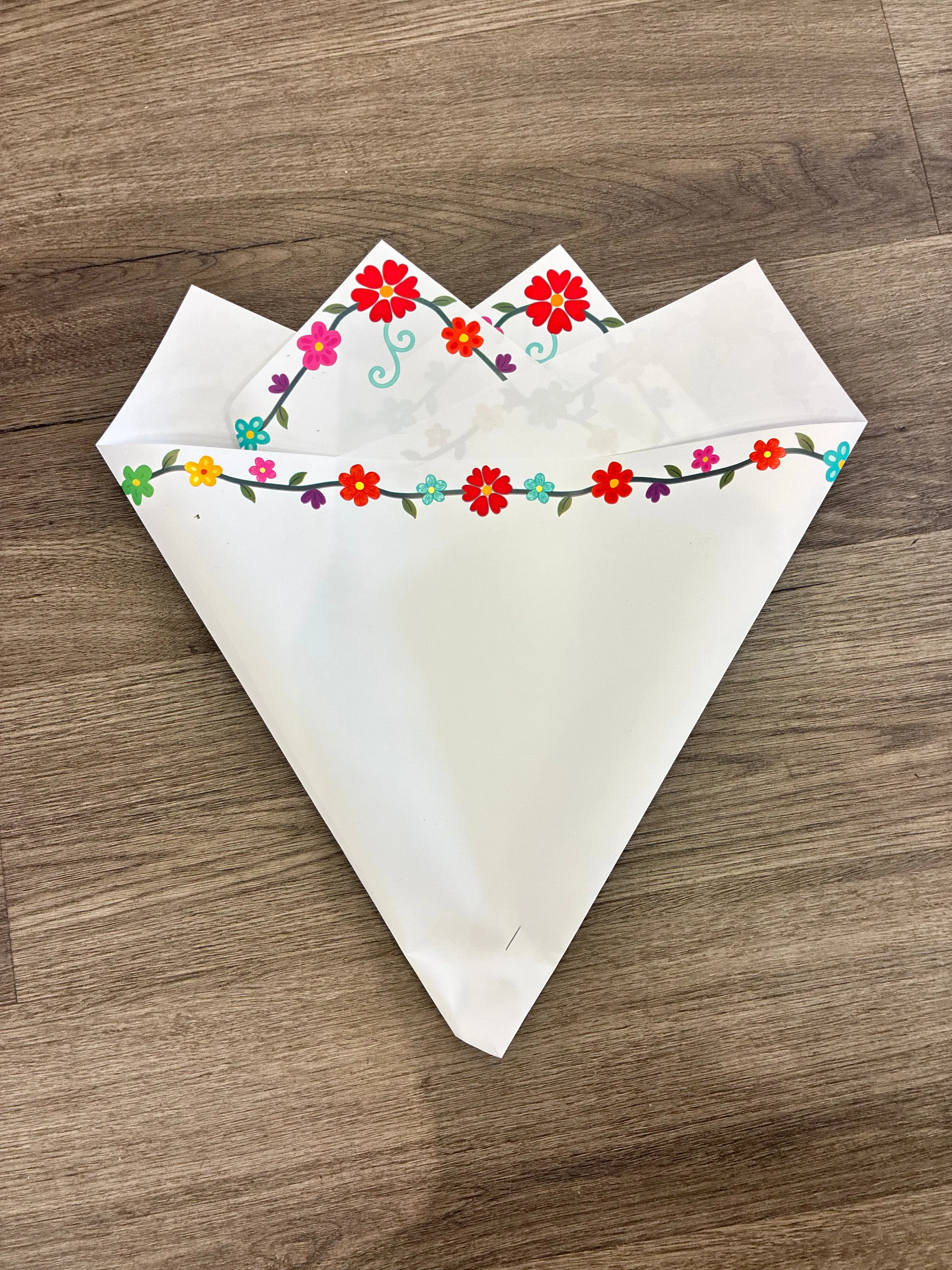 Colorful flower edge white 🌺 Colorful flower edge white 🌺