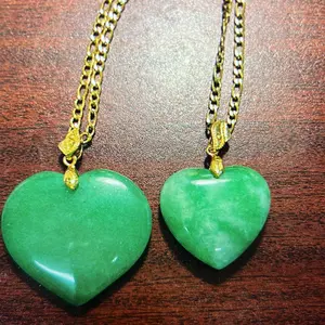 Jade Heart Fashion Necklace for Women - Elegant and Stylish