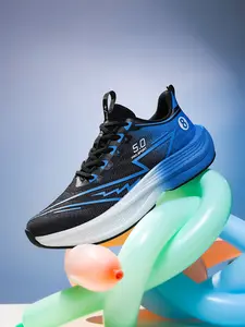 1 Pair Unisex Carbon Plate Racing Shoes | Pro Competition Style | Breathable Ice Silk Upper + High-Rebound Midsole + Carbon Plate System | For Track Tests / Sprinting
