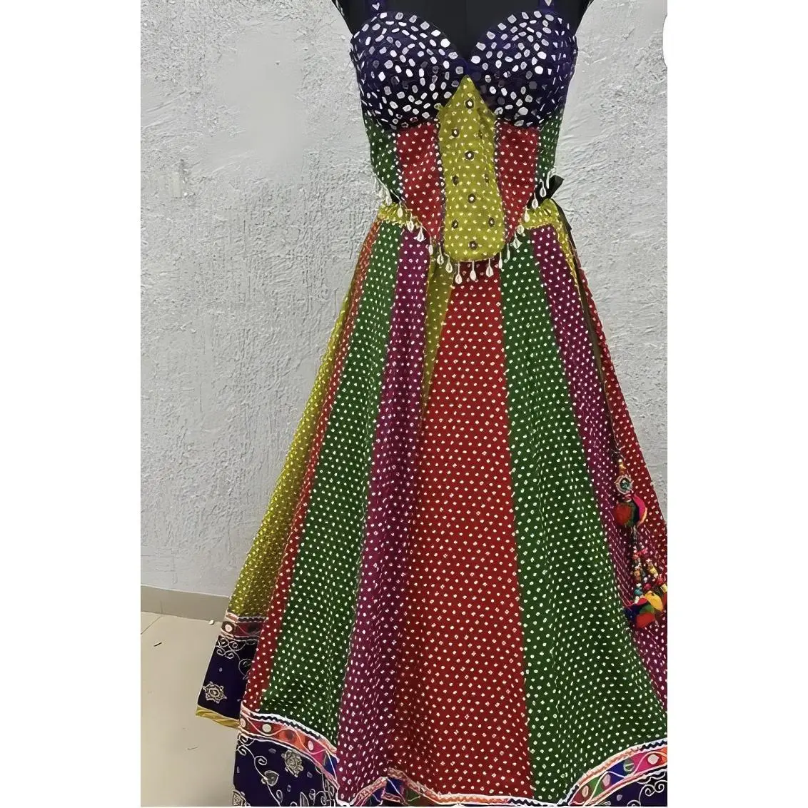 Real Mirror Bandhni with Vintage Work Size Free Length 38-39, Multicolor Design, Traditional Indian Style