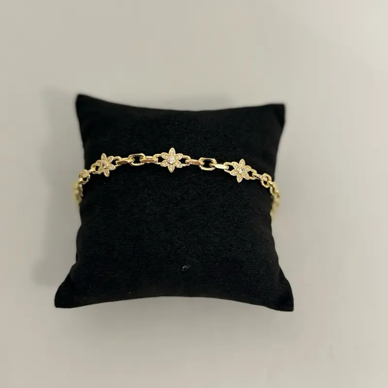 Costume Jewelry Flower Roll Bracelet, 7-8 in Size