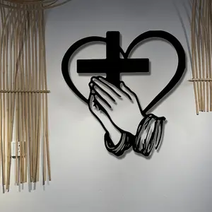1 piece of retro black painted metal prayer hand wall decoration with heart-shaped cross -iron religious symbol, suitable for home, garden, courtyard - Christian housewarming gift, Christmas outdoor decoration, church decoration, stylish religious decor