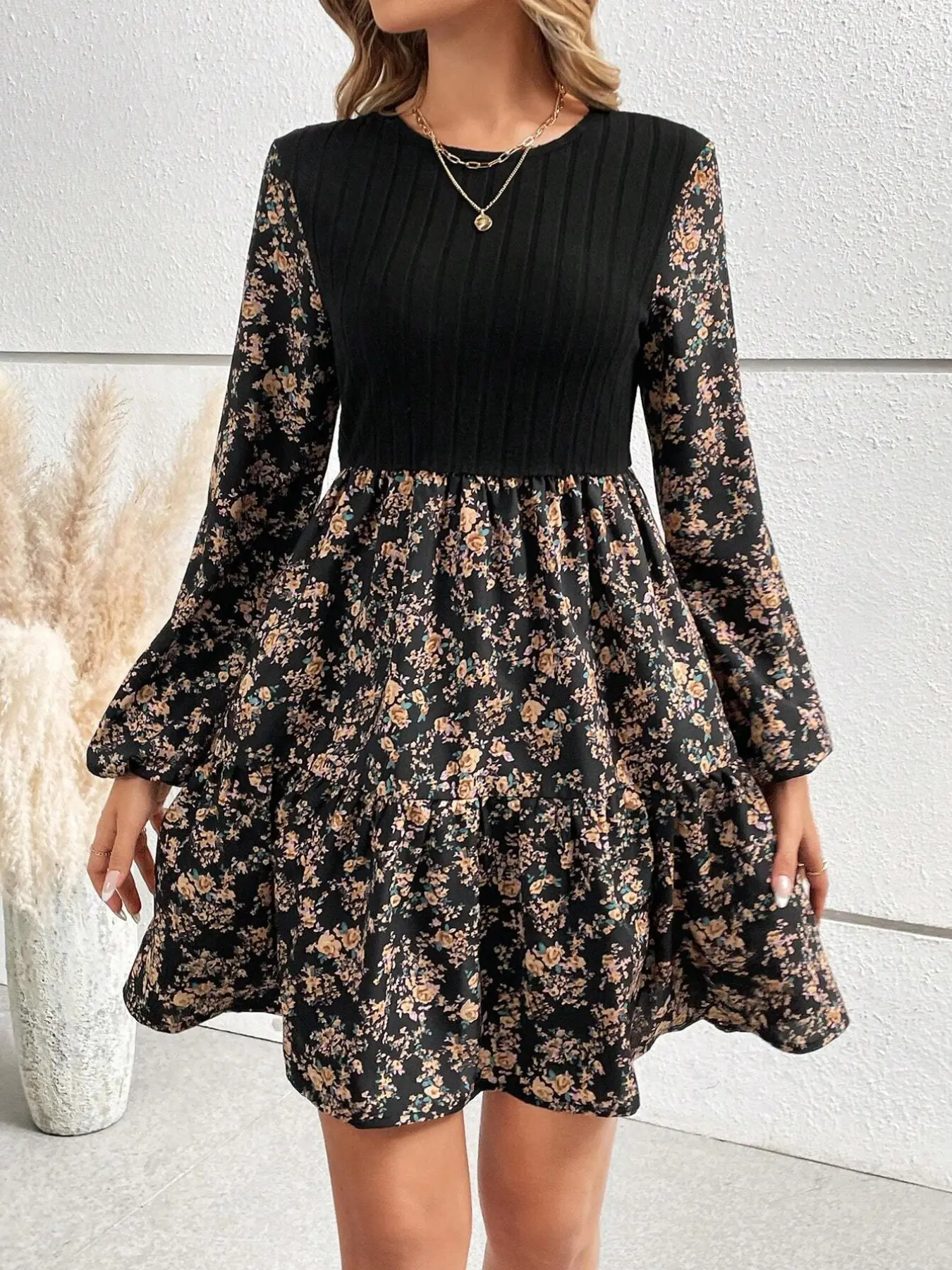 Women's Ditsy Floral Print Patchwork Ribbed Knit A Line Dress, Elegant  Aesthetic Feminine Long Sleeve Round Neck Fitted Short Dress for Spring &  Fall, Women's Clothing for Daily Wear, Womenswear - TikTok