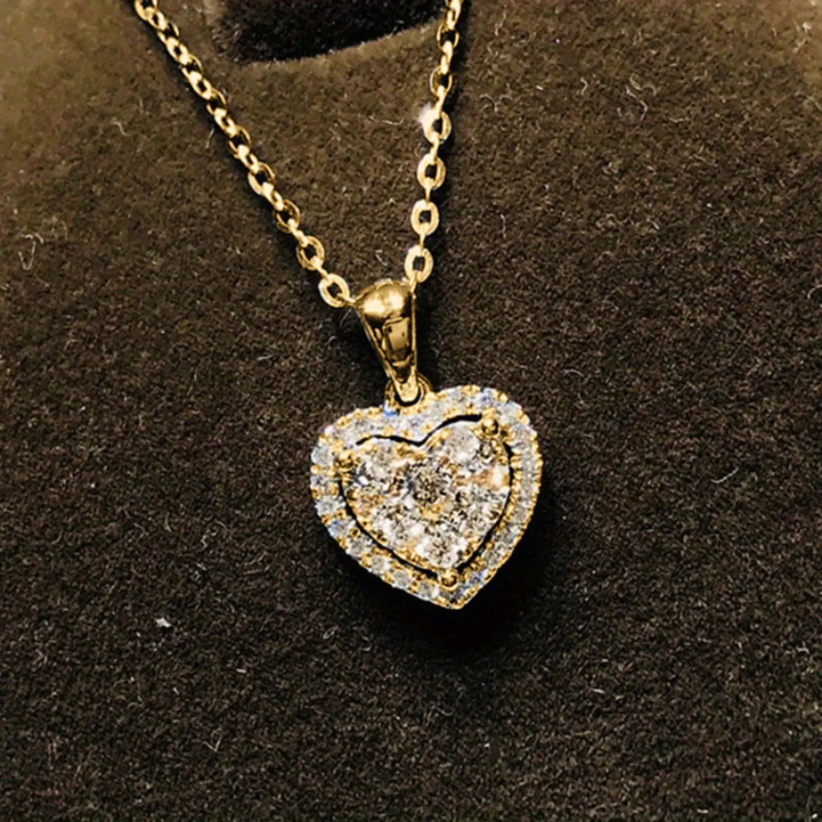 Women's Double Layer Cubic Zirconia Heart Clavicle Necklace - Elegant, Auspicious Stackable Metal Coating Pendant Jewelry, Ideal for Daily Wear & Holiday Gifting, Anniversary Ready, Classic Adults' Accessory