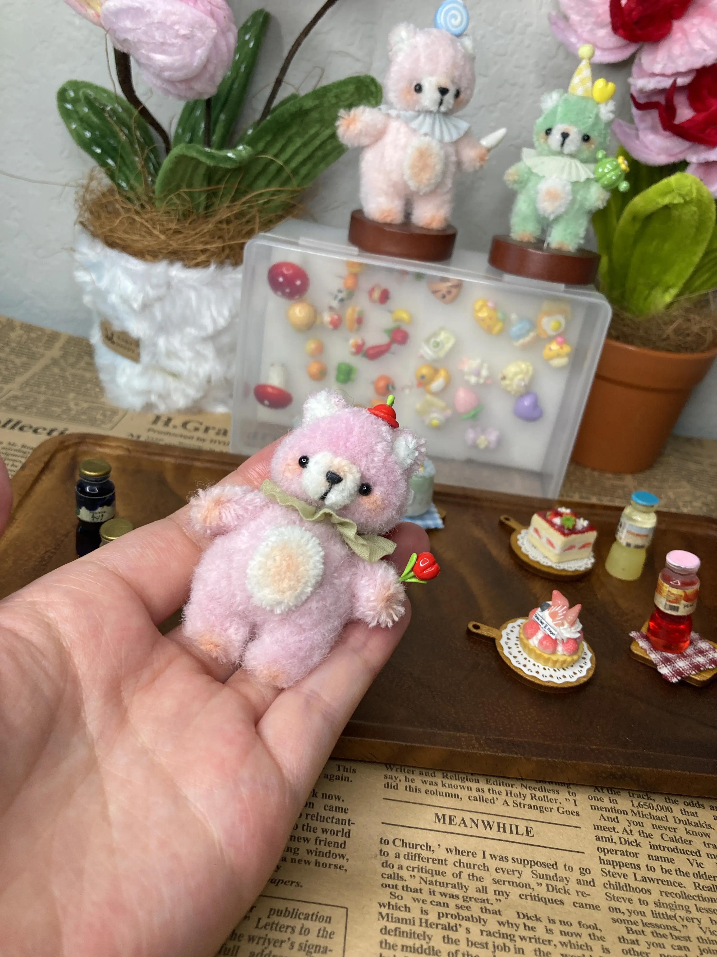 Handmade Pipe Cleaner Pink Bear Figurine w/ Movable Dessert Decor — Kawaii Pipe Cleaner Gift