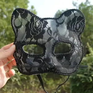 Lace Cat Mask Half Face Cosplay Costume Accessory, Perfect for Halloween Christmas Party Decorations, Twilight Masquerade, Unique Design for Dress-Up Events