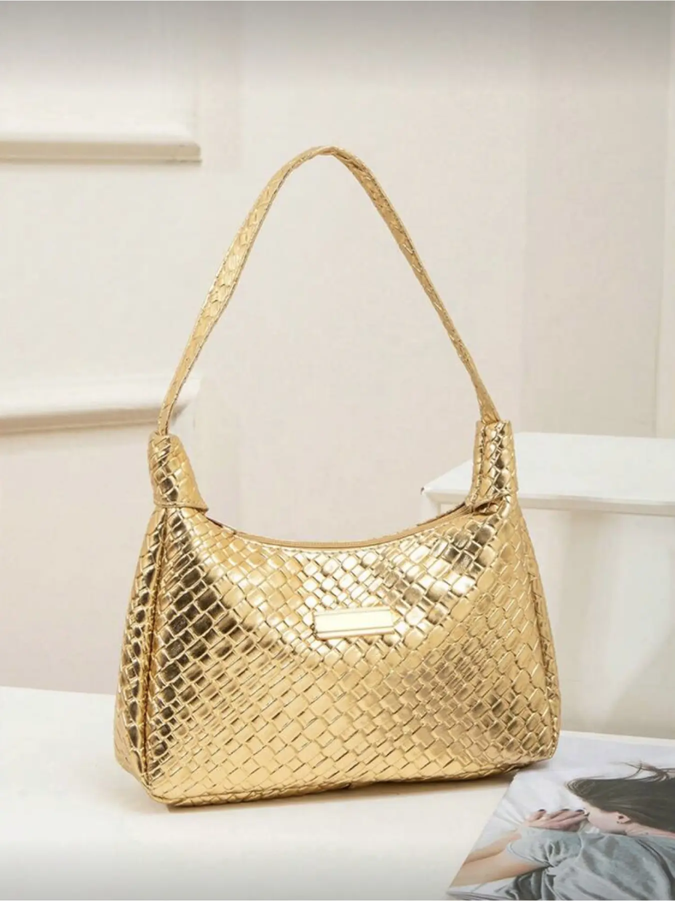 Women s Handbag Woven Bag Fashionable Bags Crossbody Shoulder Bag Fashionable Crossbody Bag Fashion Minimalist Elegant Multi - functional Classic Gold for Daily Commute Office Date Shopping Afternoon Tea Party Dinner Valentine s Day