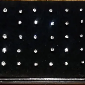 set of 4, Clear Rhinestones NOSE STUD, (set of 4)