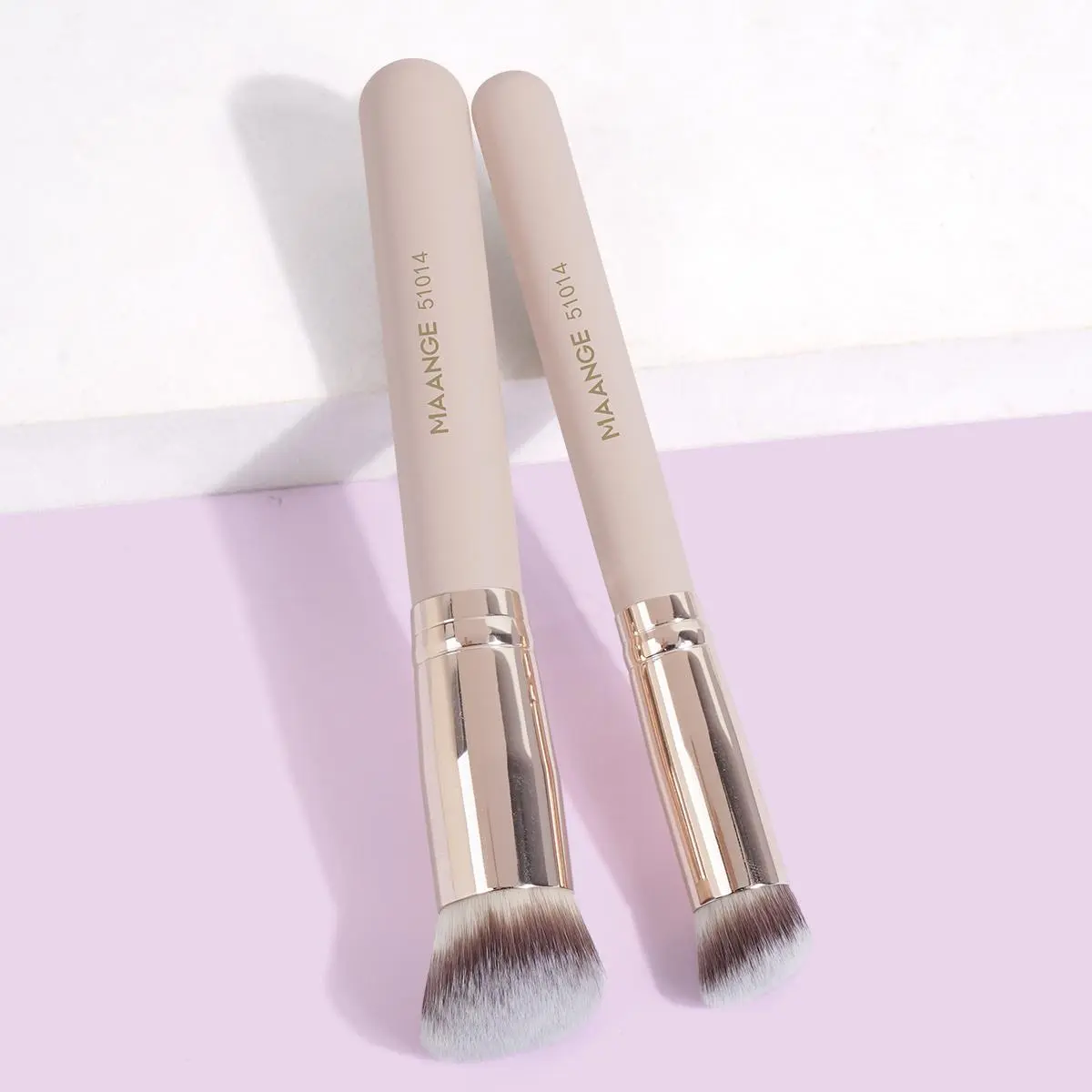 MAANGE Makeup Brush Set, Brush Combo, Makeup Tools, Face Makeup Brushes, 1 Count Foundation Brush & 1 Count Concealer Brush, 2-Tone Soft Makeup Brushes for Cream & Powder, Makeup Brush Kit, Cosmetic Brush Set, Summer Makeup, Brush Included