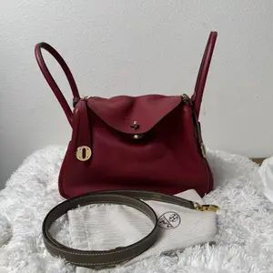 Pre-owned HERMÈS Taurillon Clemence Mini Bags Red Lindy bag