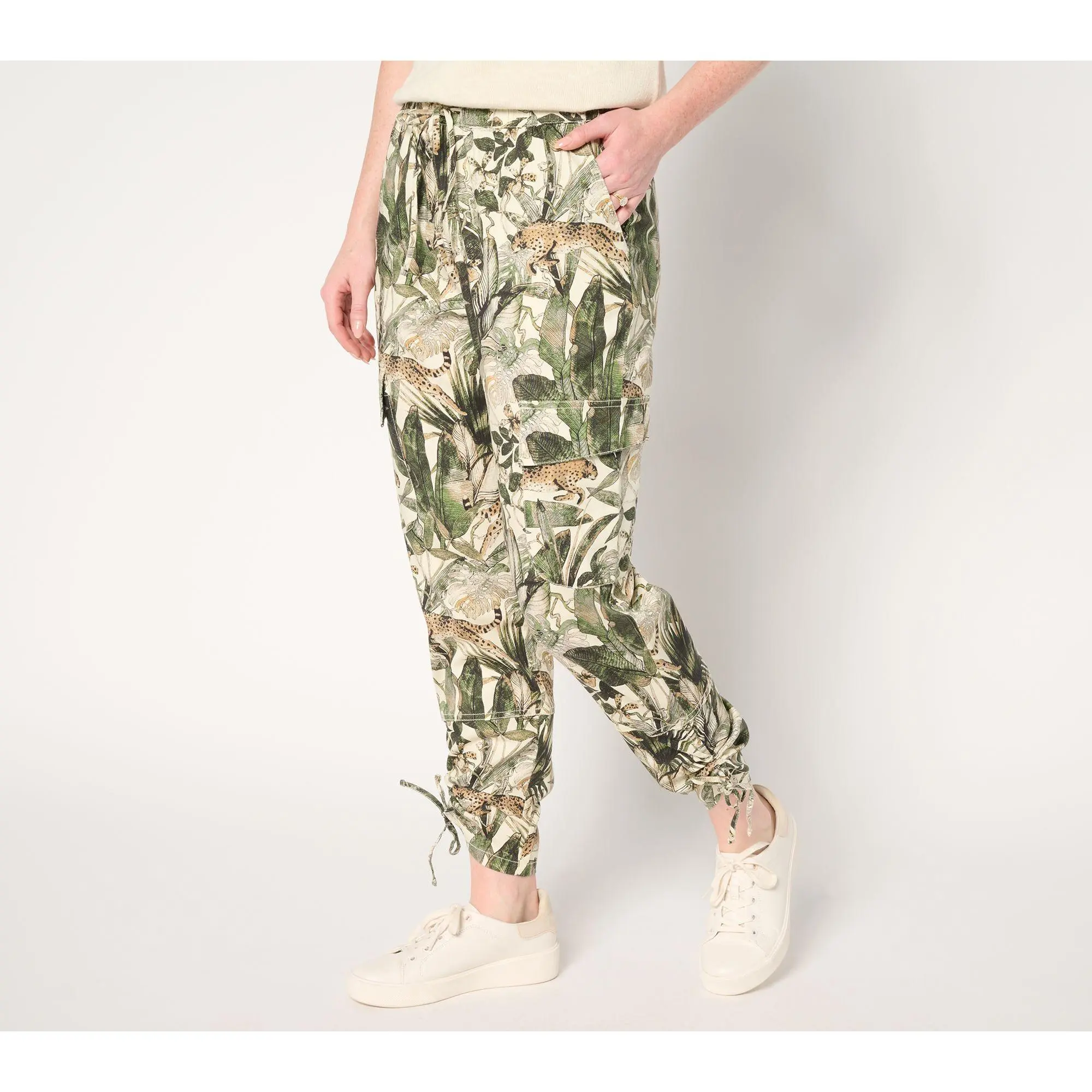 Martha Stewart Signature Petite Pull-On Tapered Cargo Ankle Pants
