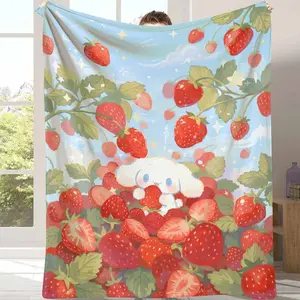 Cute Strawberry Bunny Flannel Blanket， Sweet Berry Garden Print Cozy Soft Warm Lightweight Throw， Perfect for Bedroom Sofa Living Room Picnic Gift Decoration