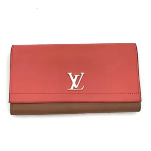 Pre-owned Louis Vuitton Leather Wallet Lockme II Lockme II Fuchsia #4095