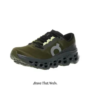 Military Green Performance Trainers with Contrast Light Laces, Rugged Cloud-Shaped Sole Structure, Wearable Breathable Fabric, Versatile Durable Sneakers for Outdoor Sports & Casual Daily Outfits