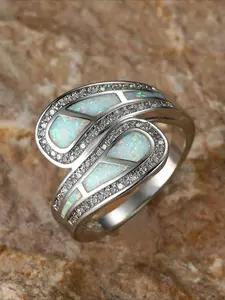 Female White Opal Stone Ring Boho Vintage Wedding Engagement Wedding Rings Jewelry For Women Boho Style Rings