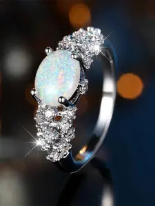Oval Stone White Fire SyntheticOpal Rings For Women Luxury Synthetic Crystal Silver Color Engagement Promise Bands Wedding Jewelry Bridal Gifts Pave Engagement Ring