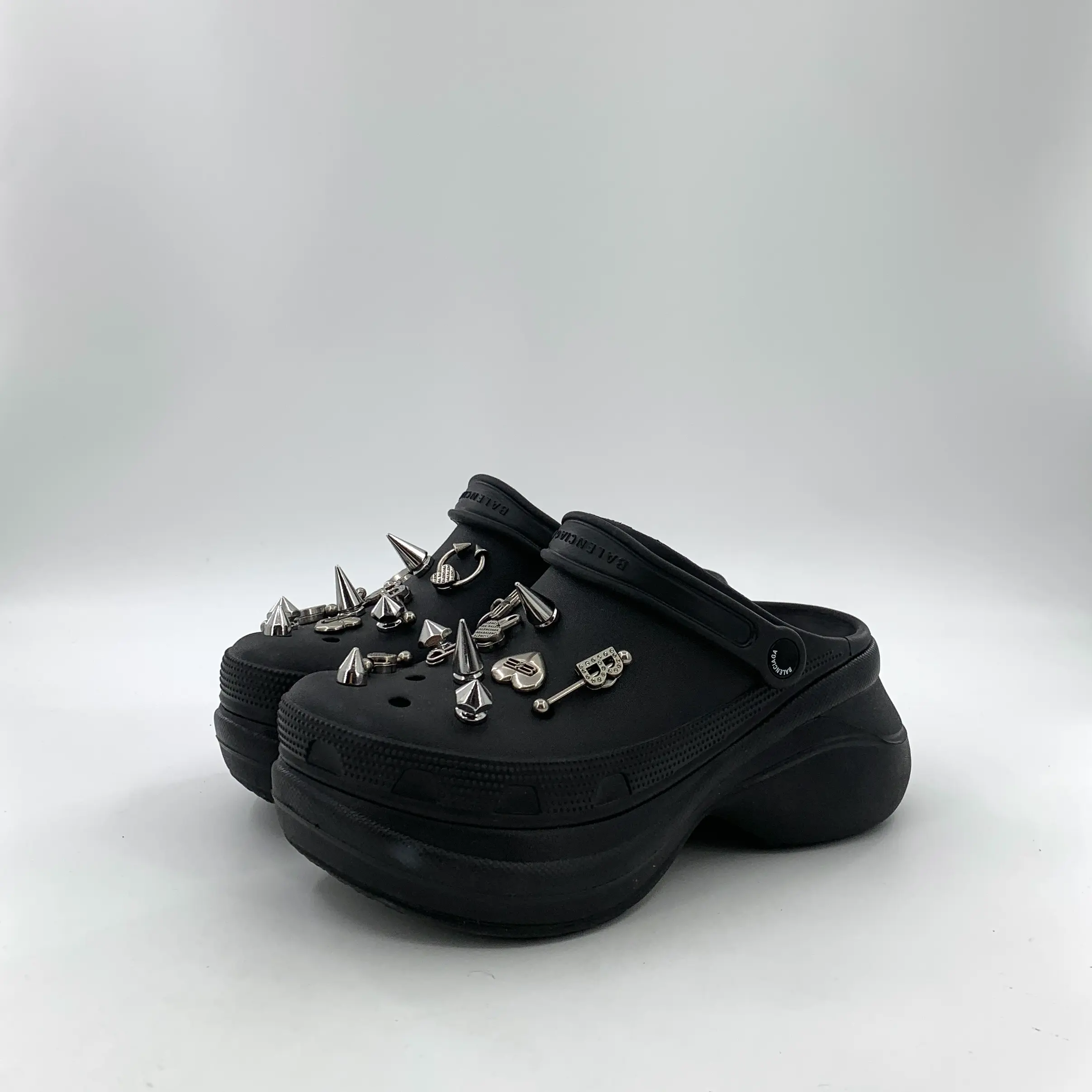 RDLT-Balenciaga Size 39 Black Stud Decor Casual Platform Clogs-J36398