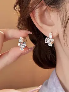 Elegant Rhinestone Stud Earrings, Transparent Zircon Copper Material, Simple Versatile Design, All Seasons Jewelry for Women, Ear Studs