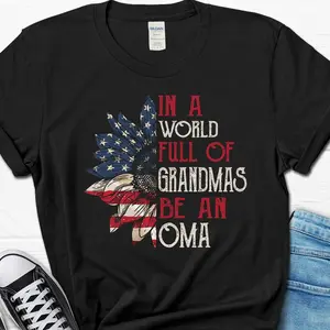 Oma Sunflower T-Shirt - In a World Full of Grandmas - Mother's Day Gift for New Oma 6CS
