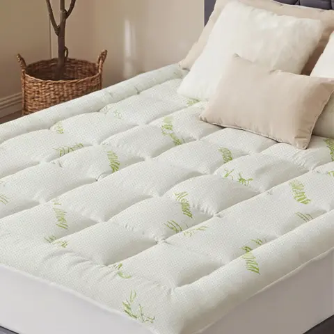 Bamboo Viscose Ultra-Soft Thick Polyester Mattress Protector - Soft Mattress Pad, Durable Breathable Bedding Cover, Box-Style Deep Pockets, Machine Washable Queen Size for Hot Sleepers