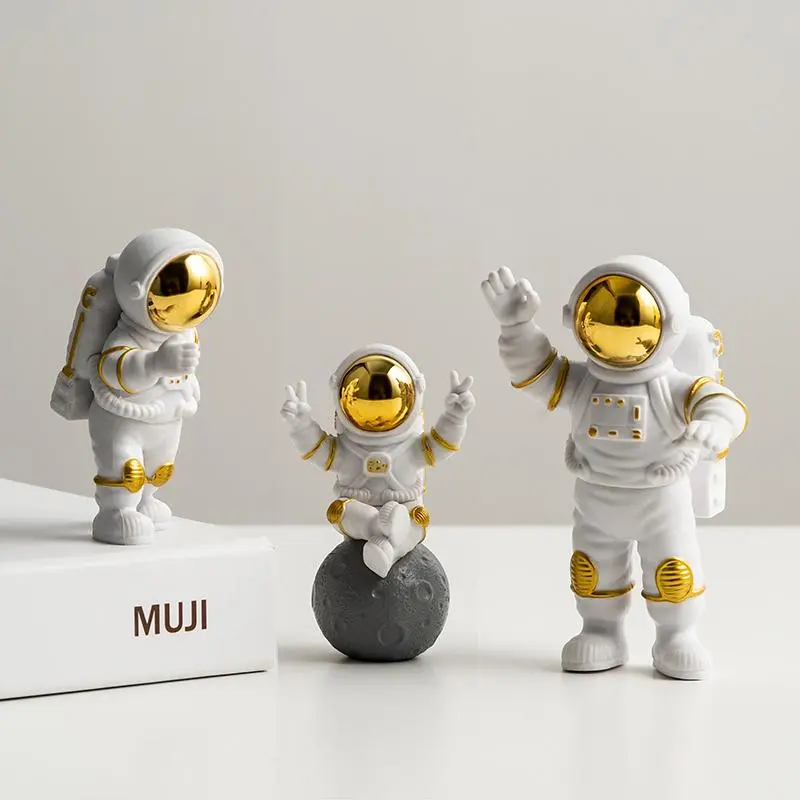 Astronaut Design Decorations, 3 Counts Mini Astronaut Model Ornament Set, Desktop Decoration for Home Office Bedroom, Pop Figurine, Home Decor Supplies, Room Decor, Indoor Room Decor, Desktop Art Ornament, Decor Ornaments