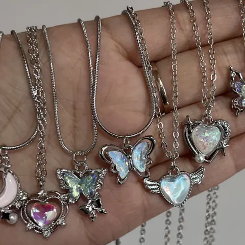 Elegant Cute Necklace Set, Unique Designs, Butterfly/Heart/Wings/Moon Clavicle Chain, Bohemian Vibes Jewelry for Women, Versatile Wear, Party Gift, Holiday Present, Jewelry Gifts, Trendy Charm Necklaces, Alloy Pendant Necklace, Dangling Charms Necklace