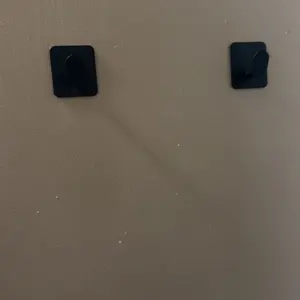 Wall Mounted Towel Hook, 4 Counts Modern Stainless Steel Wall Mounted Adhesive Towel Hooks, Home Organizers for Dormitory Bathroom Kitchen, Self Adhesive Hooks