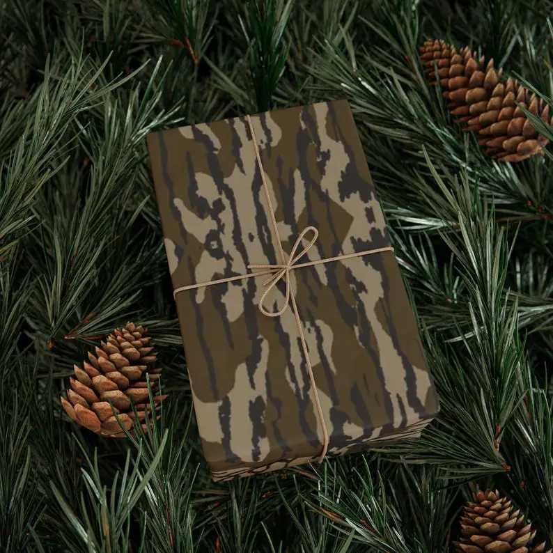 Bottomland Camo Hunting Wrapping Paper, Men Wrapping Paper, Birthday Wrapping Paper for Men, Woman Bottomland Camo Gift