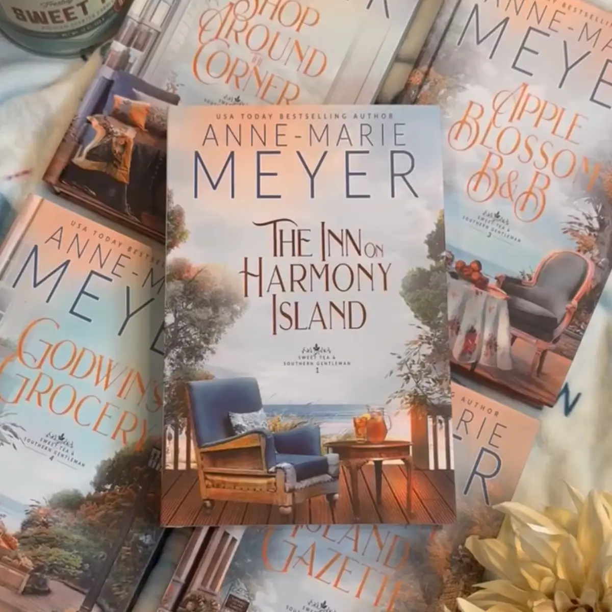 Sweet Tea and a Southern Gentleman: Deluxe Book Box for Romance Lovers