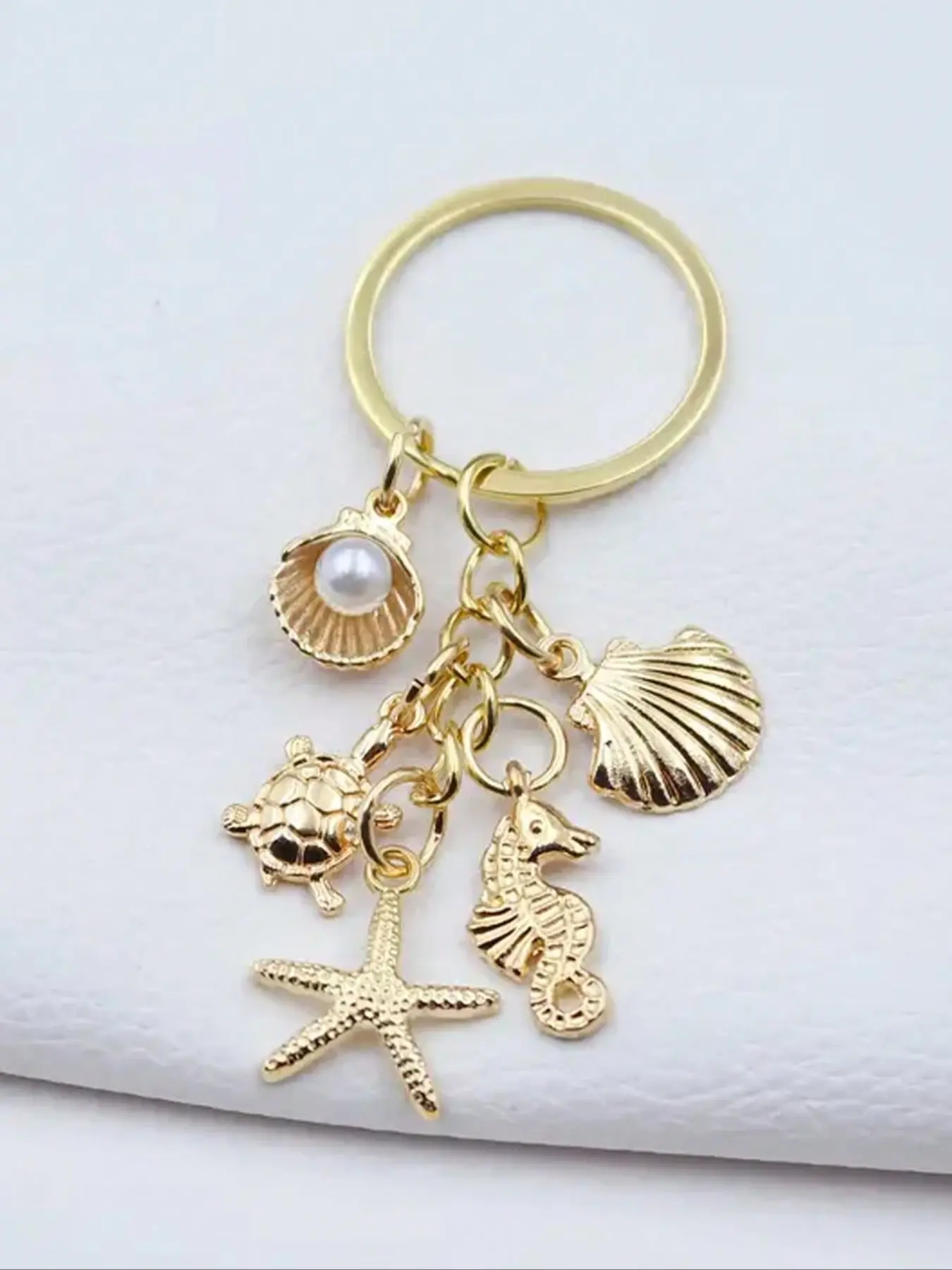Charming Keychain Pendant, Sea Horse Starfish Shell Design, Unique Marine Life Accessory, Perfect Gift for Ocean Lovers & Beach Enthusiasts, Stylish Keychain, Cute Keychains For Car Keys