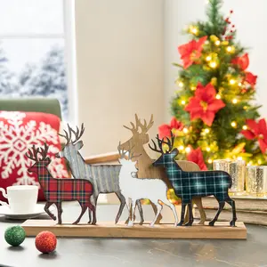 Glitzhome 18"L Galvanized Metal/Wooden Reindeer Table Decor