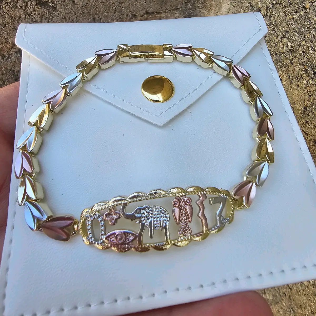 De la suerte gold plated bracelet