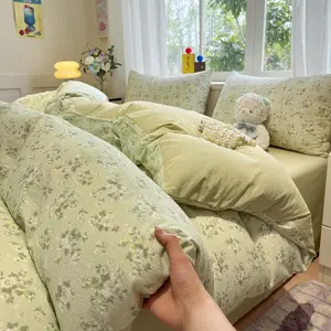 4pcs Floral Print Bedding Set, Sheet, Soft Bedding Sets, Lightweight 4-Piece Bedding Set, Quilt Set, Green and Cute Flower Pattern Bedding Set, Includes 1*duvet cover + 1*Flat Sheet + 2*Pillowcases,no core