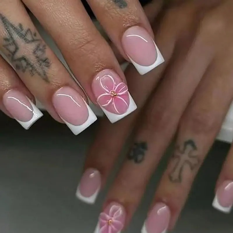 10pcs Pink And White Short Square Press On Nails, Flower Design Decorative Nails, 3D Flower Handmade French Fake Nails, Pink Flower Shape, Small Diamond Inlaid In The Flower Center, Suitable For Daily, Dating, Summer Travel