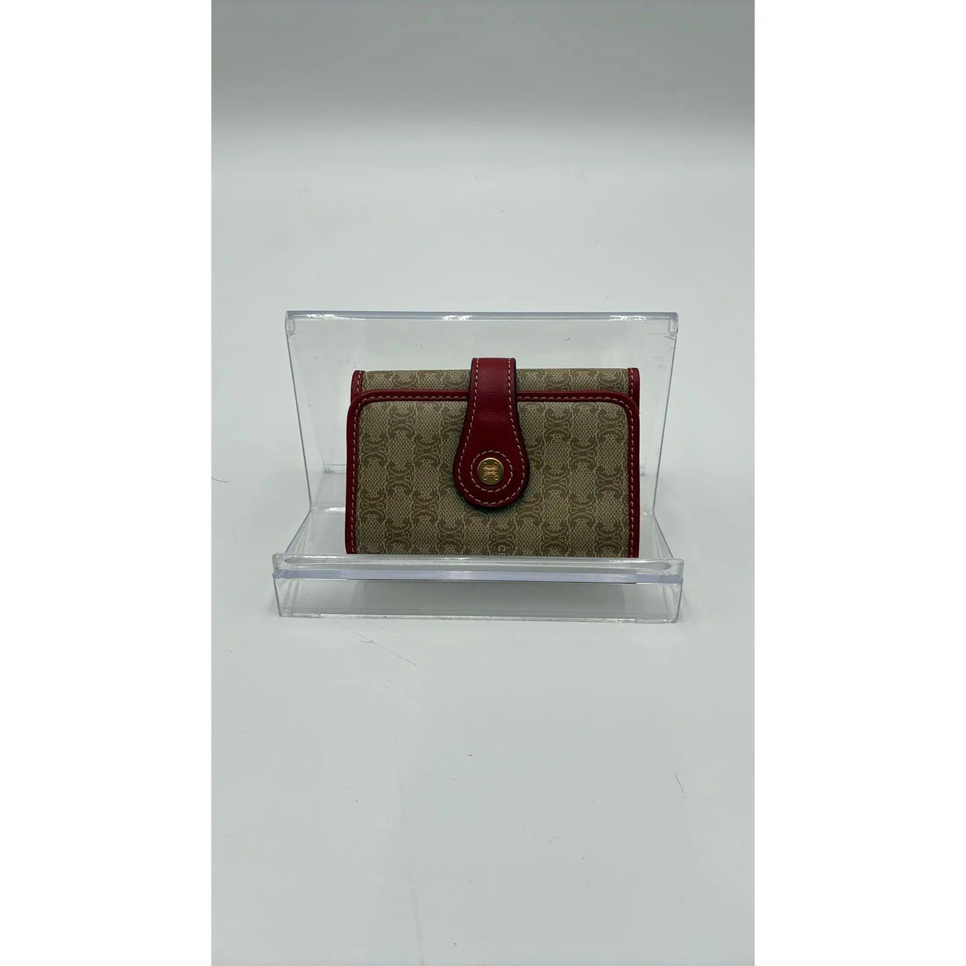 Pre-owned Leather Luxury Bags & Accessories Celine Vintage Macadam 6 Ring Trifold Wallet, Red, Beige Date Code: NODC05202615. Entrupy ID: .